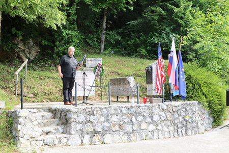 Spominska slovesnost v Češnjicah  (16)